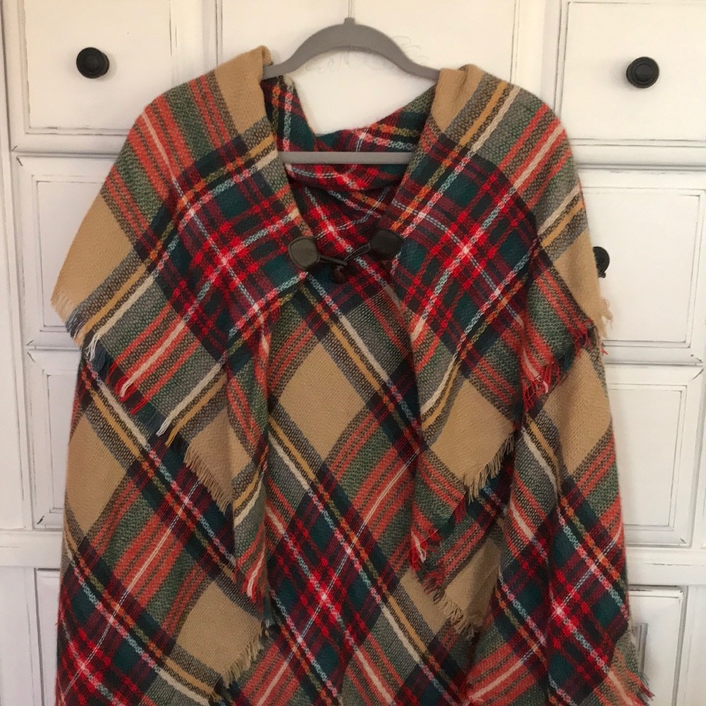 Grace and Lace poncho. 🍂🍁